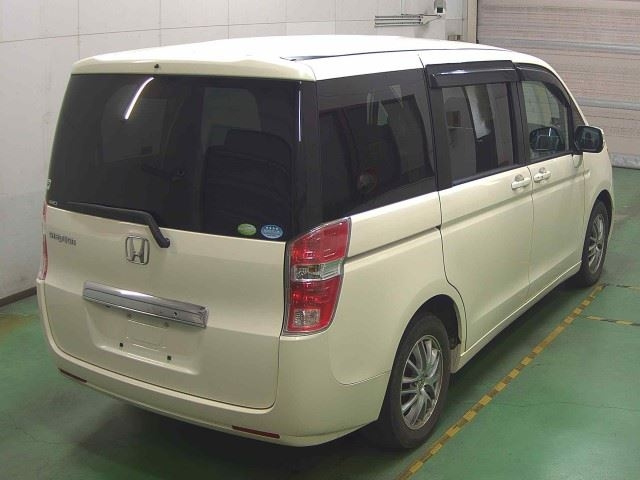 HONDA STEP WAGON 2010