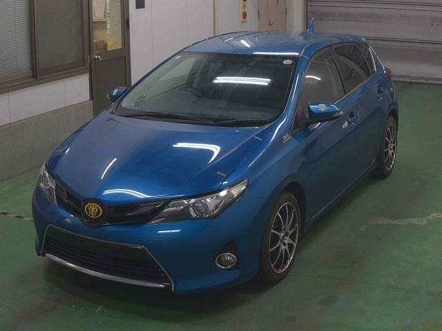 TOYOTA AURIS 2012
