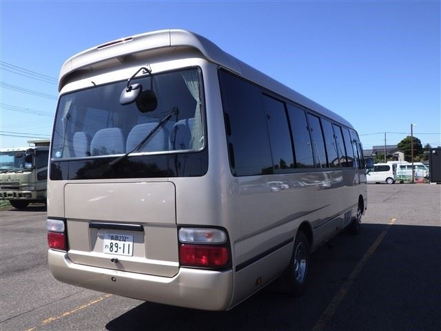 TOYOTA COASTER 2015