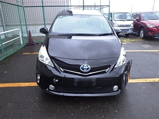 TOYOTA PRIUS ALPHA 2014