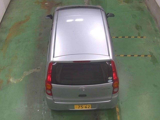 DAIHATSU MIRA 2010