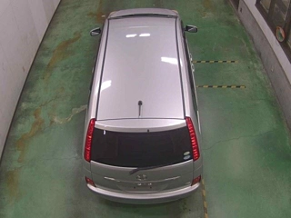 TOYOTA ISIS 2009