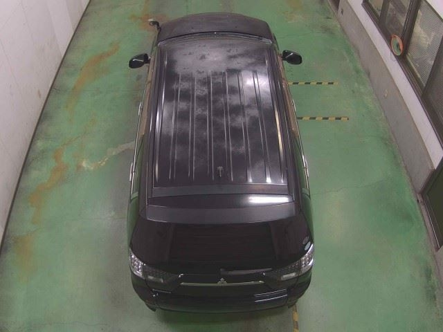 MITSUBISHI OUTLANDER 2010