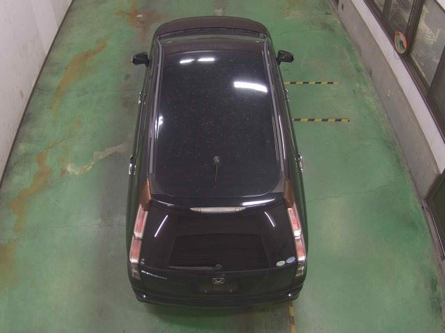 HONDA STREAM 2010