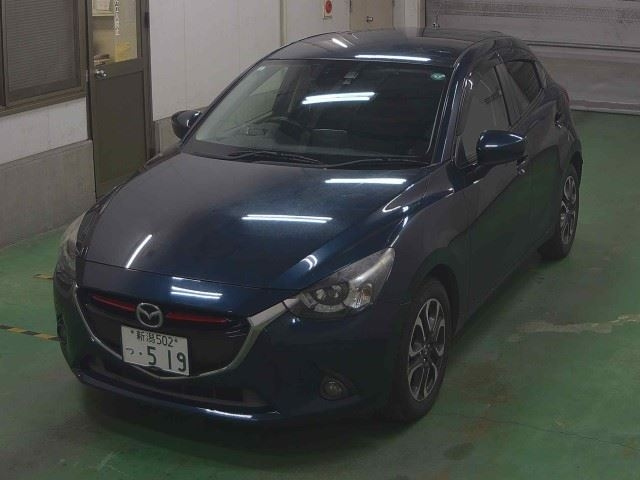 MAZDA DEMIO 2015