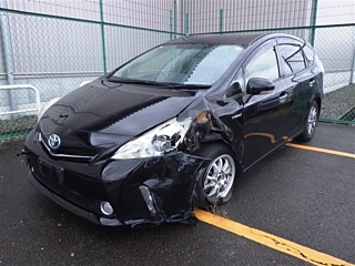 TOYOTA PRIUS ALPHA 2014