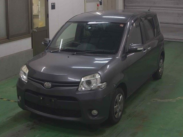 TOYOTA SIENTA 2012