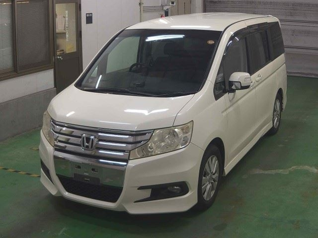 HONDA STEP WAGON 2010