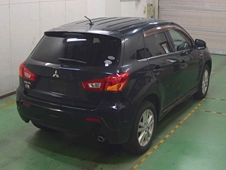 MITSUBISHI RVR 2011