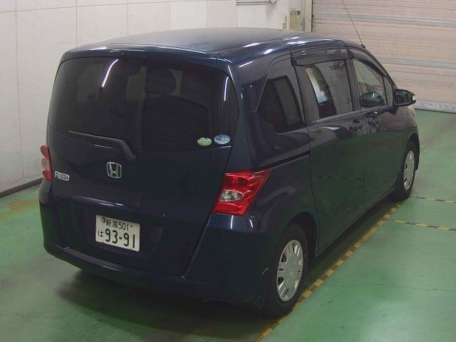 HONDA FREED 2009