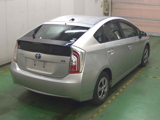 TOYOTA PRIUS 2012