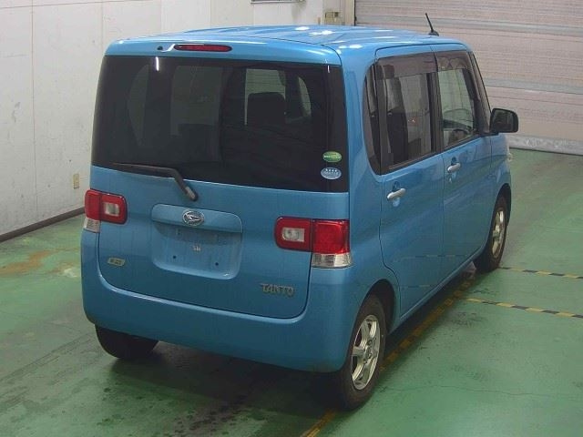 DAIHATSU TANTO 2012