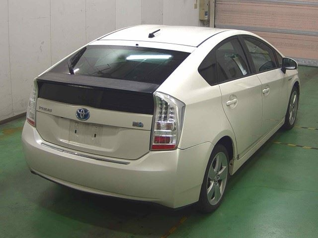 TOYOTA PRIUS 2010