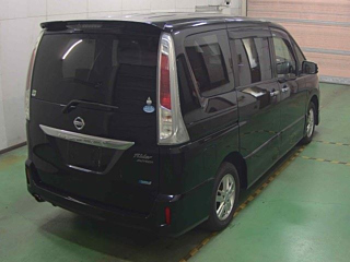 NISSAN SERENA 2013