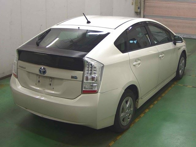TOYOTA PRIUS 2010