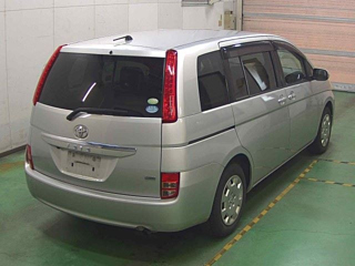 TOYOTA ISIS 2009