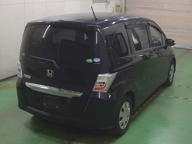 HONDA FREED 2012