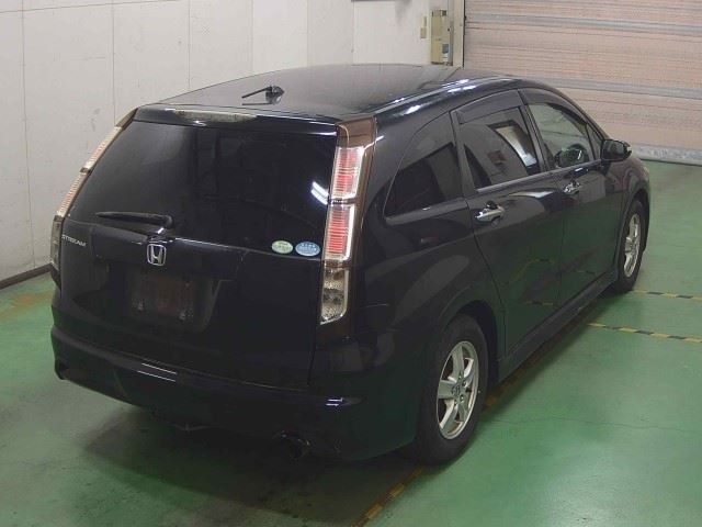 HONDA STREAM 2010