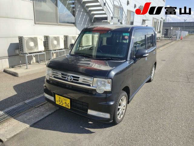 TOYOTA PIXIS SPACE 2012