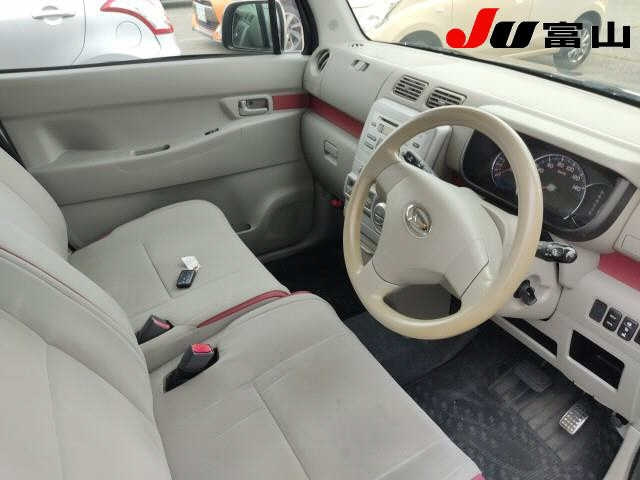 DAIHATSU MOVE CONTE 2010