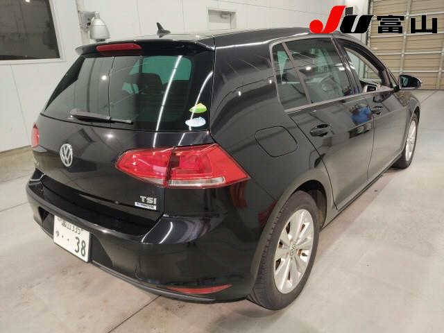 VOLKSWAGEN GOLF 2017