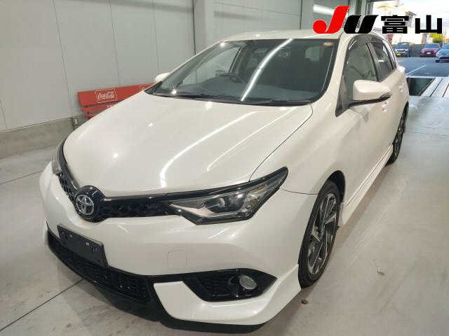 TOYOTA AURIS 2017