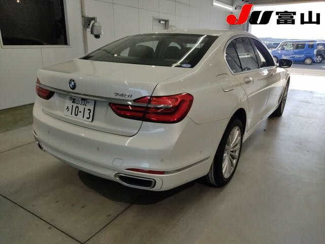 BMW 7 SERIES 2016