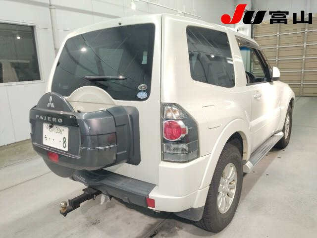 MITSUBISHI PAJERO 2010