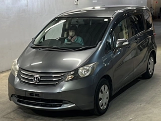 HONDA FREED 2010