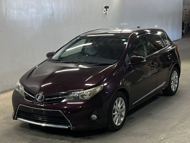 TOYOTA AURIS 2014