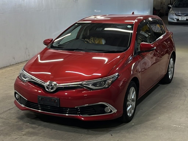TOYOTA AURIS 2017