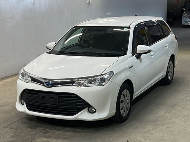 TOYOTA COROLLA FIELDER 2015