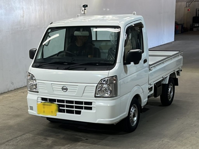 NISSAN CLIPPER TRUCK 2024