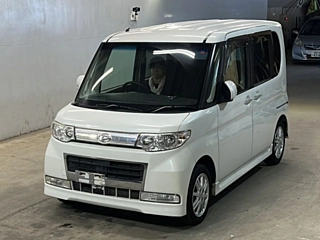 DAIHATSU TANTO 2010
