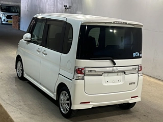 DAIHATSU TANTO 2010