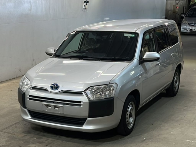 TOYOTA PROBOX 2020