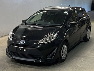 TOYOTA AQUA 2018