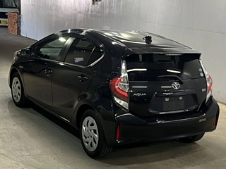 TOYOTA AQUA 2018