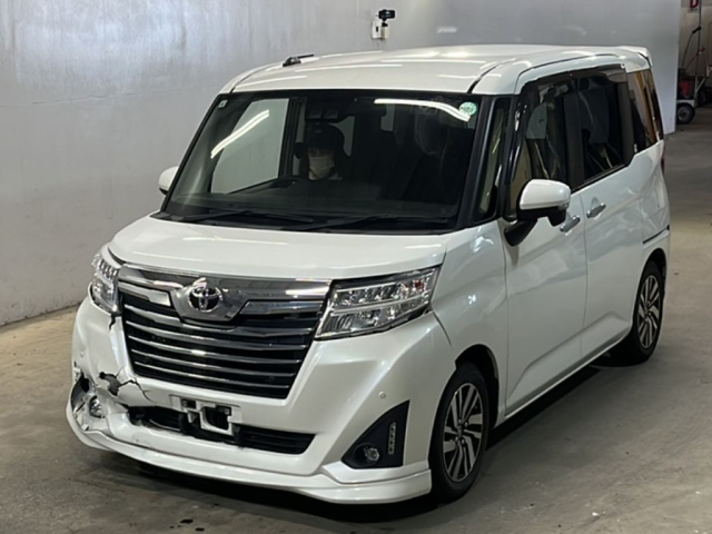 TOYOTA ROOMY 2019