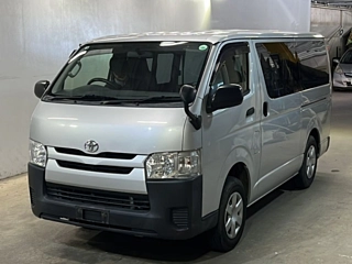 TOYOTA HIACE VAN 2017