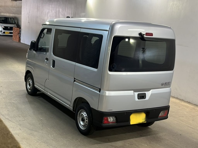 DAIHATSU HIJET VAN 2024