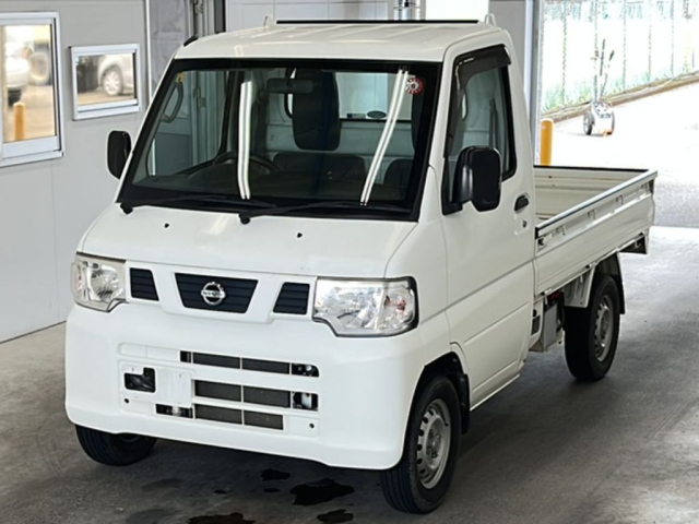 NISSAN CLIPPER TRUCK 2013