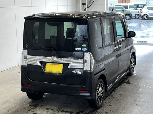 DAIHATSU TANTO 2016