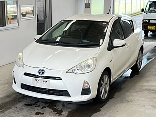 TOYOTA AQUA 2012