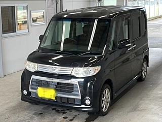DAIHATSU TANTO 2011