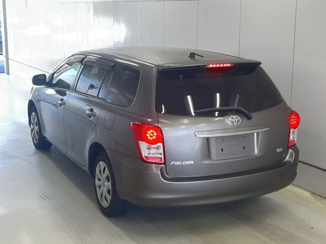 TOYOTA COROLLA FIELDER 2010