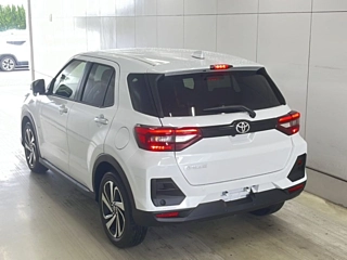 TOYOTA RAIZE 2025
