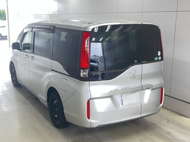 HONDA STEP WAGON 2015