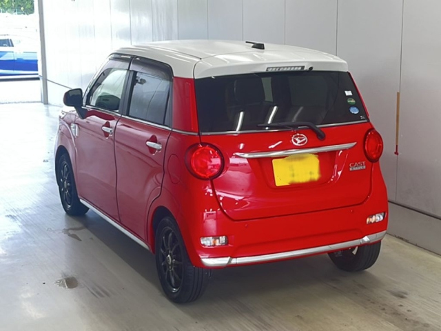 DAIHATSU CAST 2017