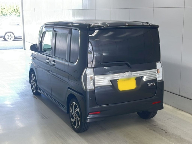 DAIHATSU TANTO 2019